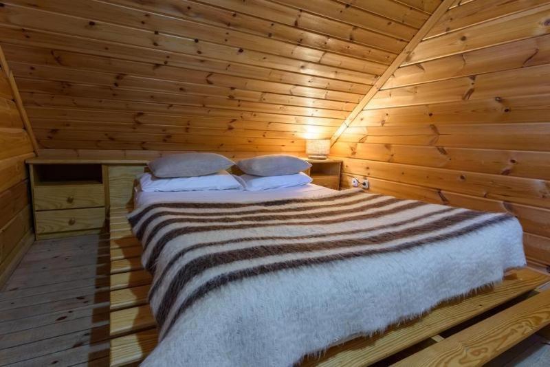 Luna Chalets Da Montanha - Serra Da Estrela Covilha Ruang foto
