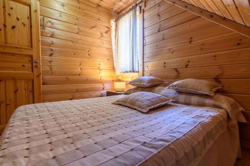 Luna Chalets Da Montanha - Serra Da Estrela Covilha Ruang foto
