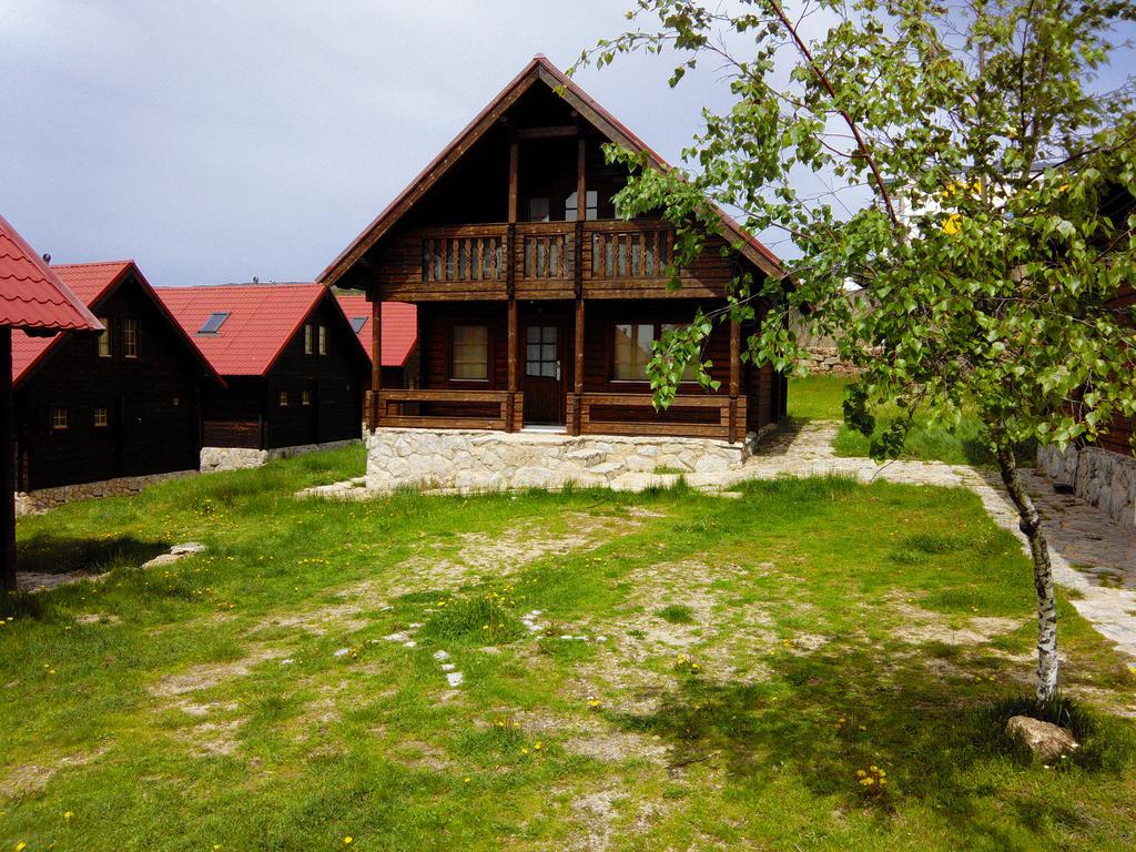 Luna Chalets Da Montanha - Serra Da Estrela Covilha Bagian luar foto