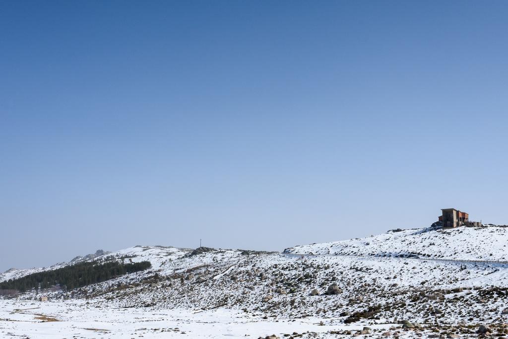 Luna Chalets Da Montanha - Serra Da Estrela Covilha Bagian luar foto